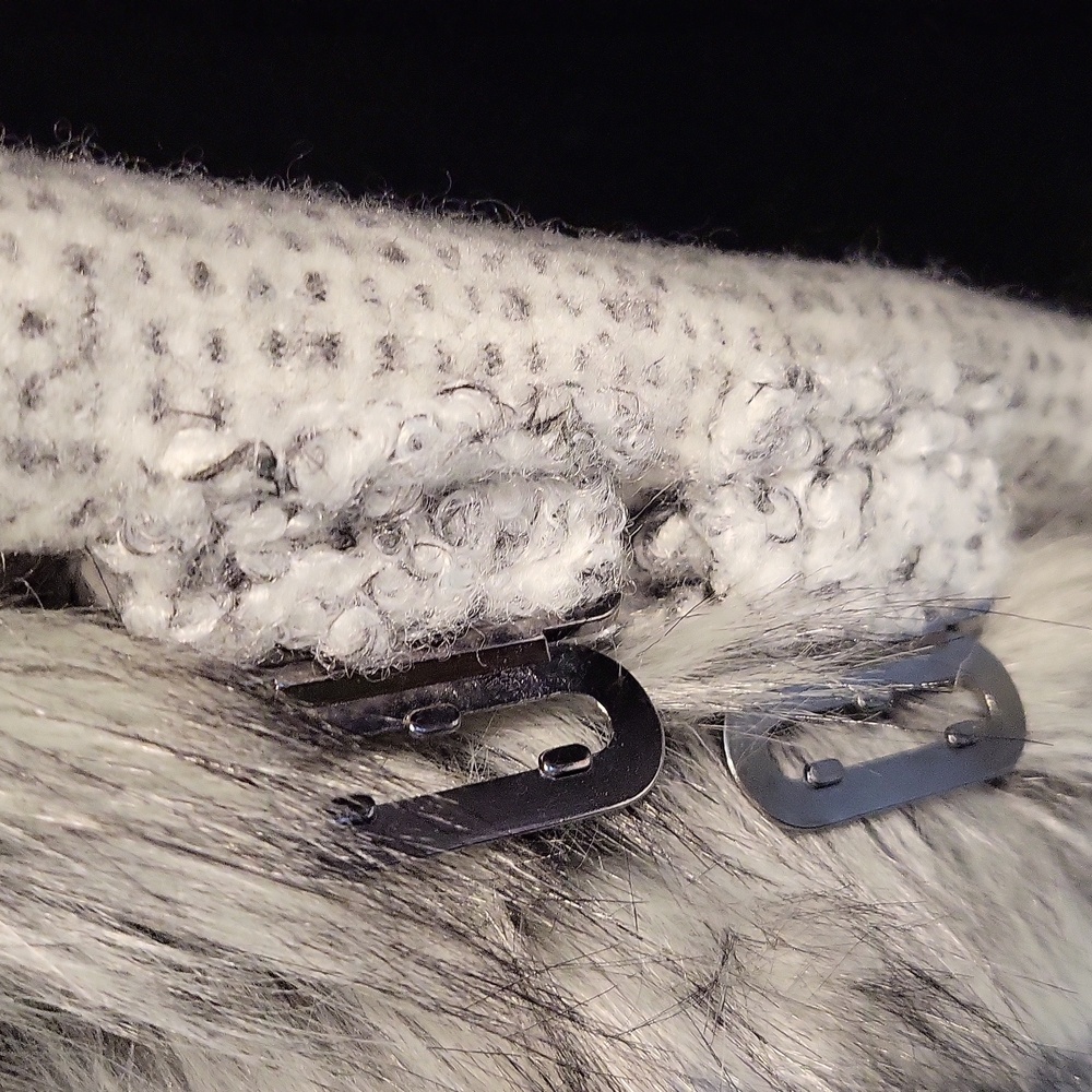 Ladies' full-length sweater coat - Picture 10 of 16